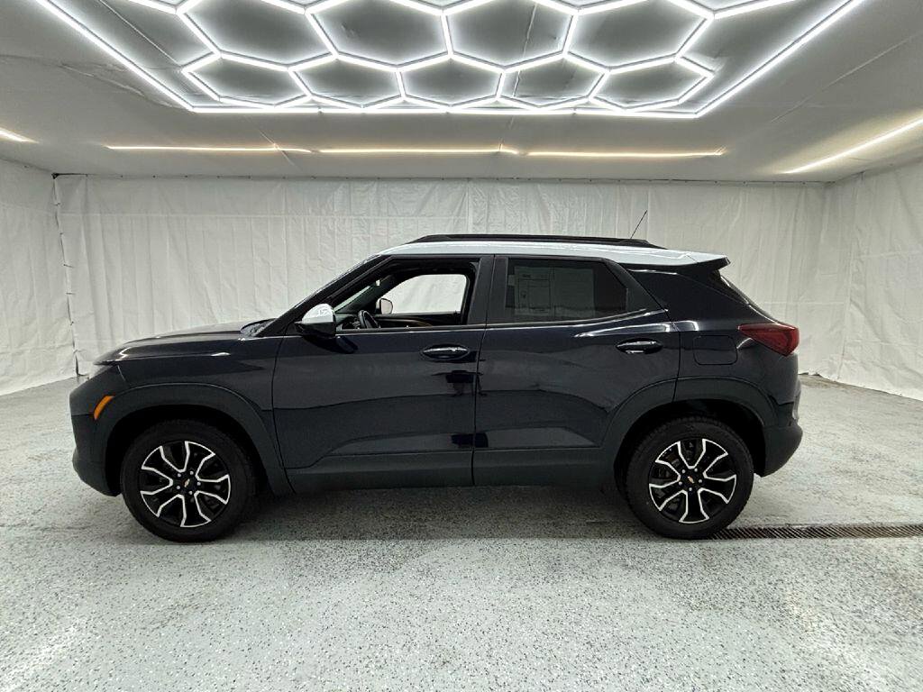 Used 2021 Chevrolet TrailBlazer ACTIV w/ Sun and Liftgate Package image 6