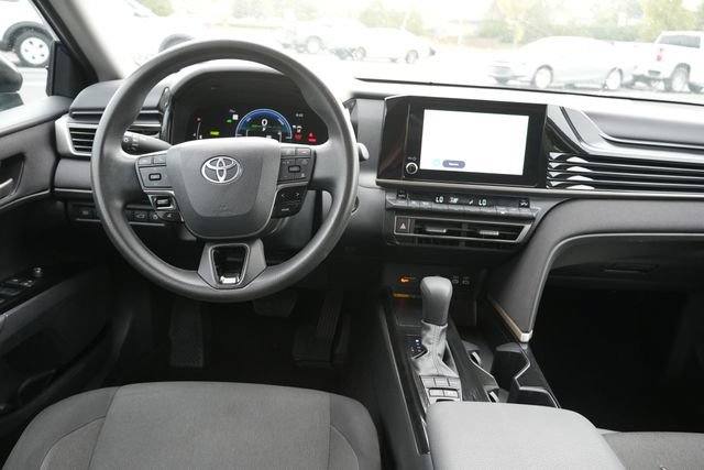 Used 2025 Toyota Camry LE FWD image 19