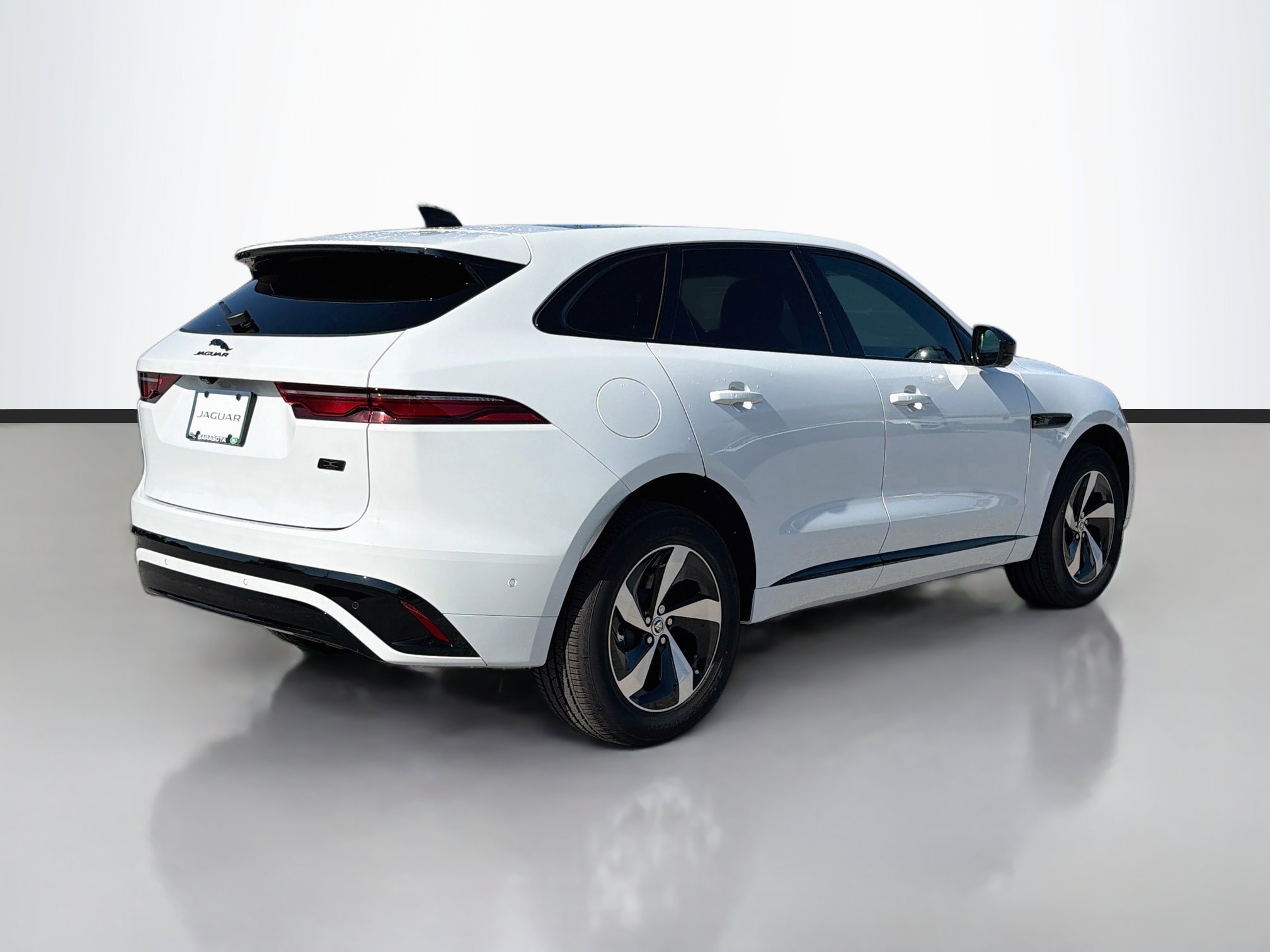 New 2026 Jaguar F-PACE R-Dynamic S AWD/4WD image 5