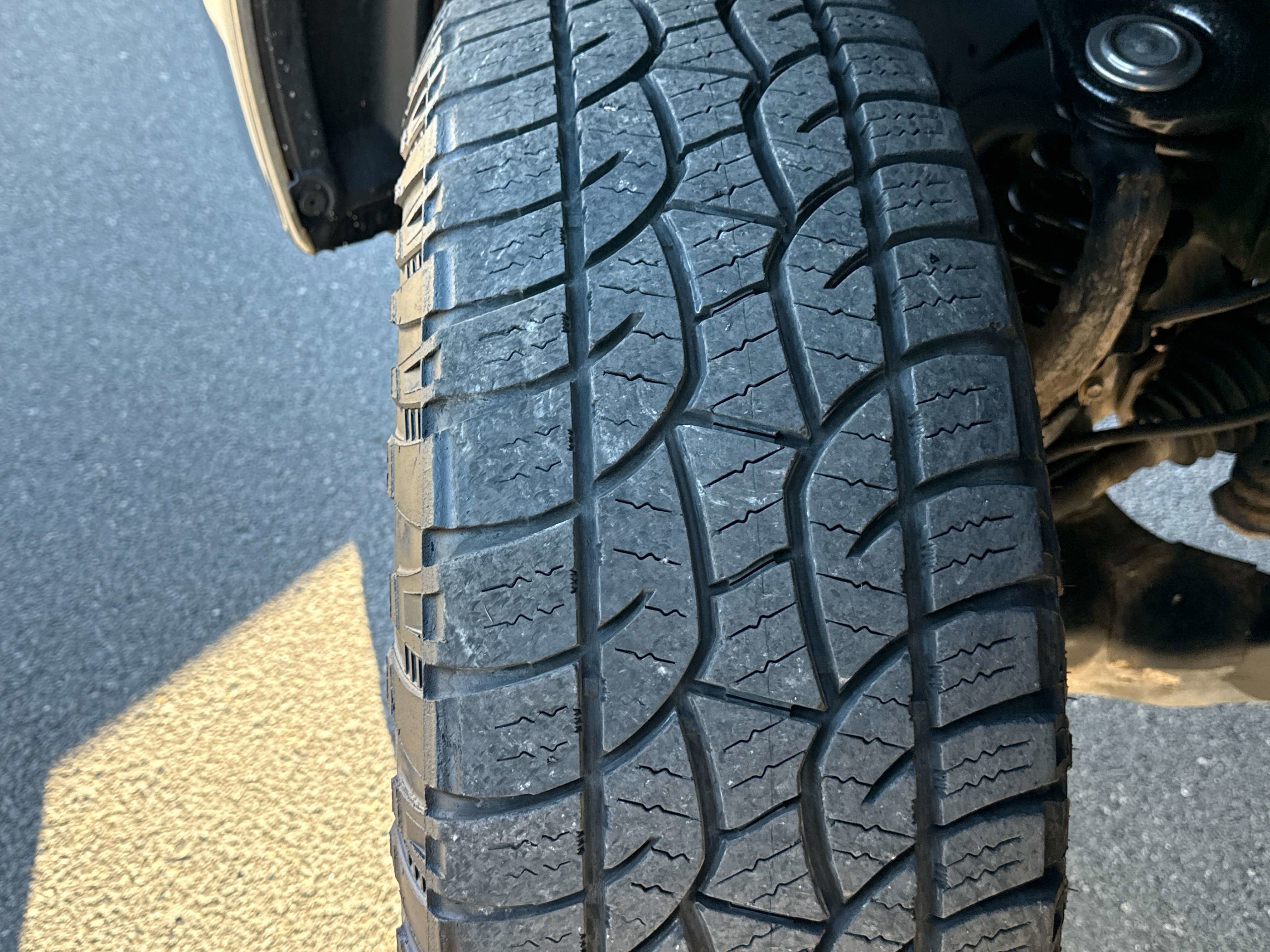 Used 2010 Toyota Tundra 4x4 Double Cab image 6