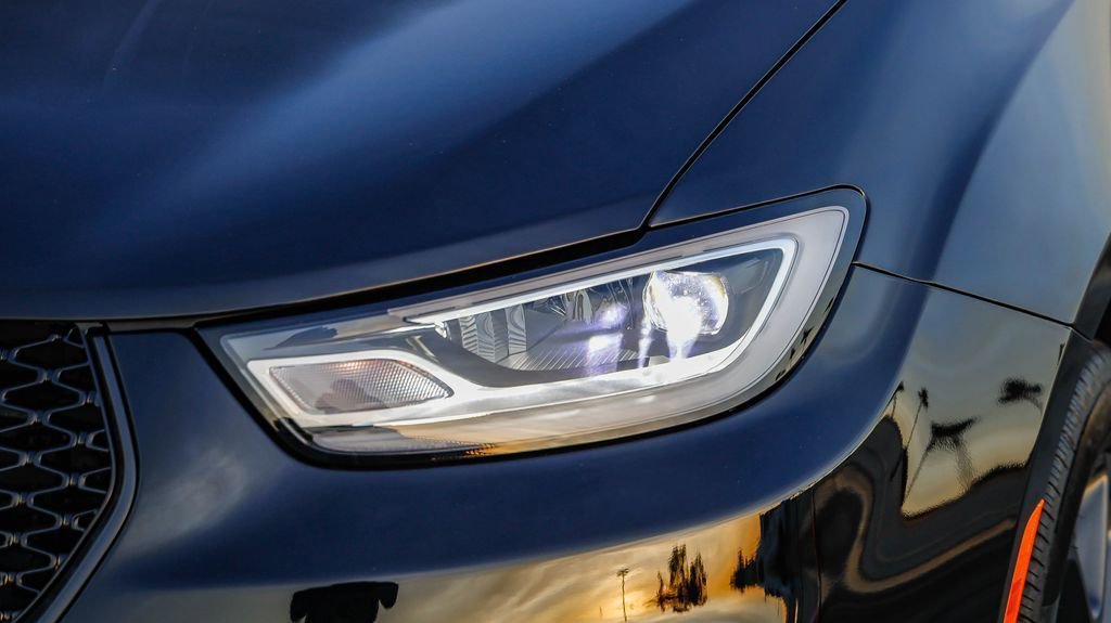 New 2026 Chrysler Pacifica Select w/ S Appearance Package image 5