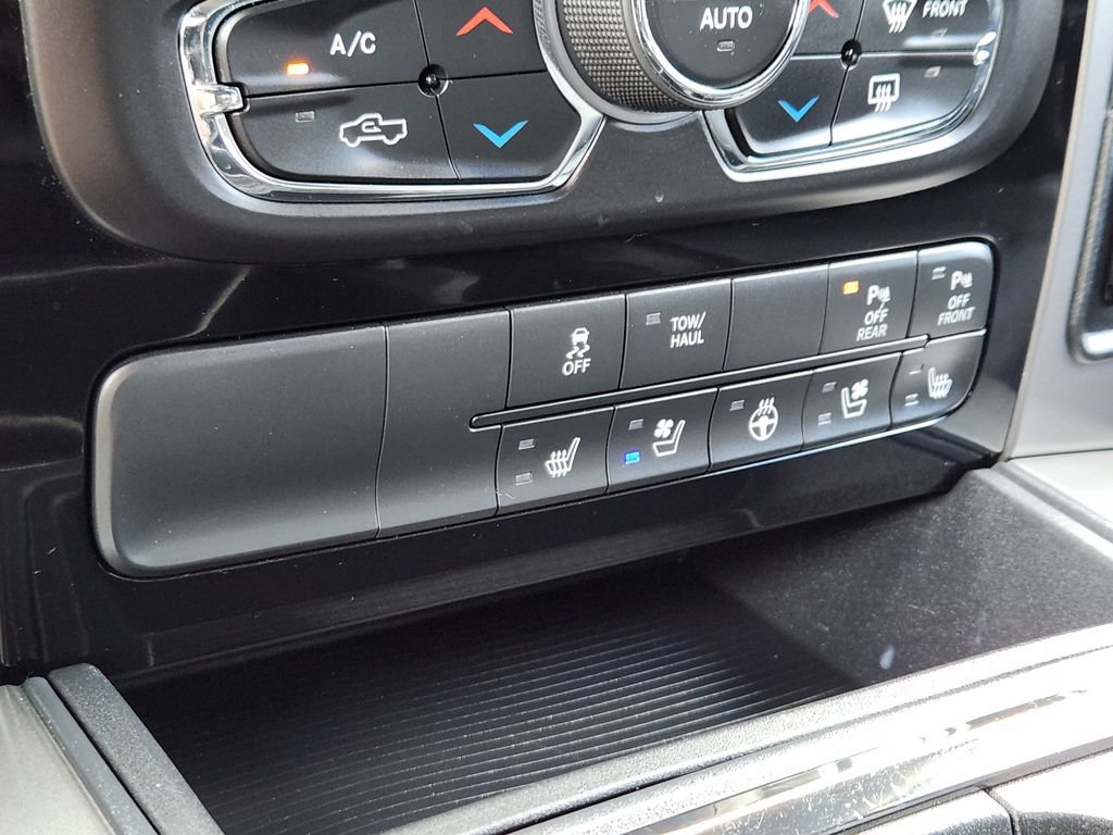 Used 2016 RAM 1500 Sport w/ Convenience Group AWD/4WD image 19