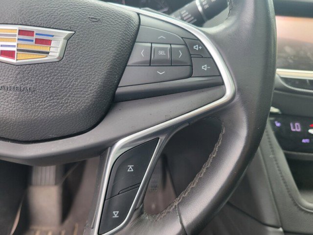 Used 2017 Cadillac XT5 Luxury FWD image 17