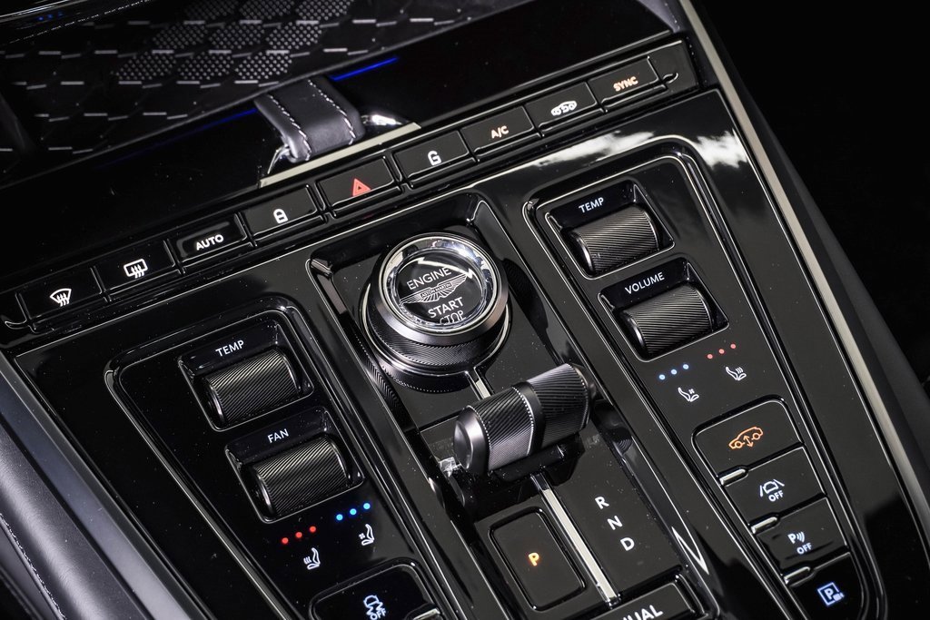 New 2025 Aston Martin DBX 707 image 26