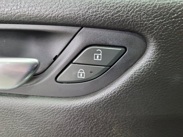 Used 2019 Cadillac XT4 Premium Luxury w/ Driver Awareness Package image 43