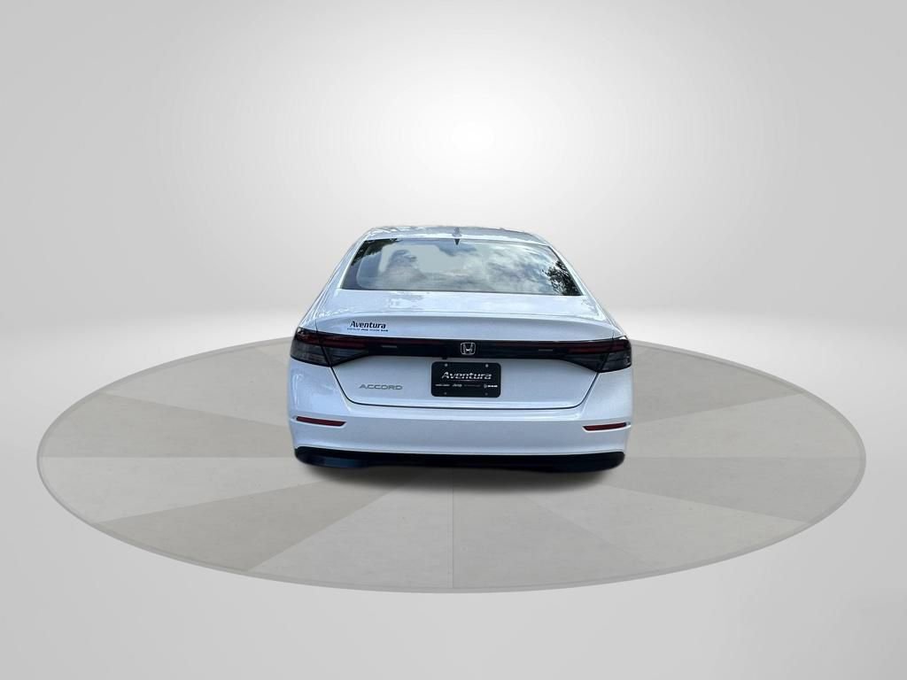 Used 2023 Honda Accord EX image 6