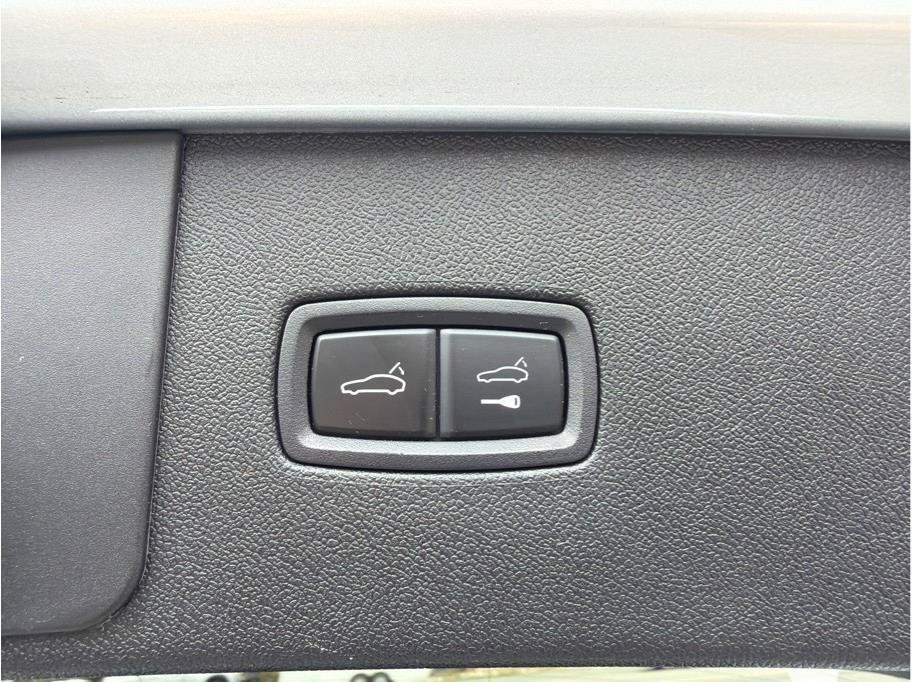 Used 2019 Porsche Cayenne S AWD/4WD image 8