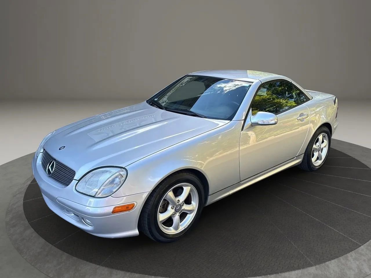 Used 2001 Mercedes-Benz SLK 320 image 9