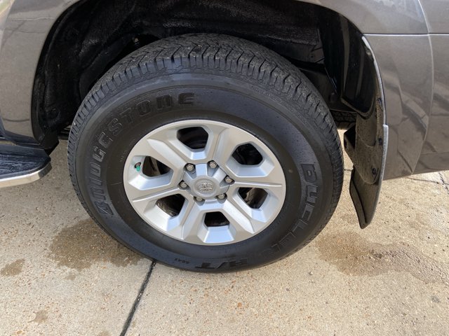 Used 2016 Toyota 4Runner SR5 Premium RWD image 30
