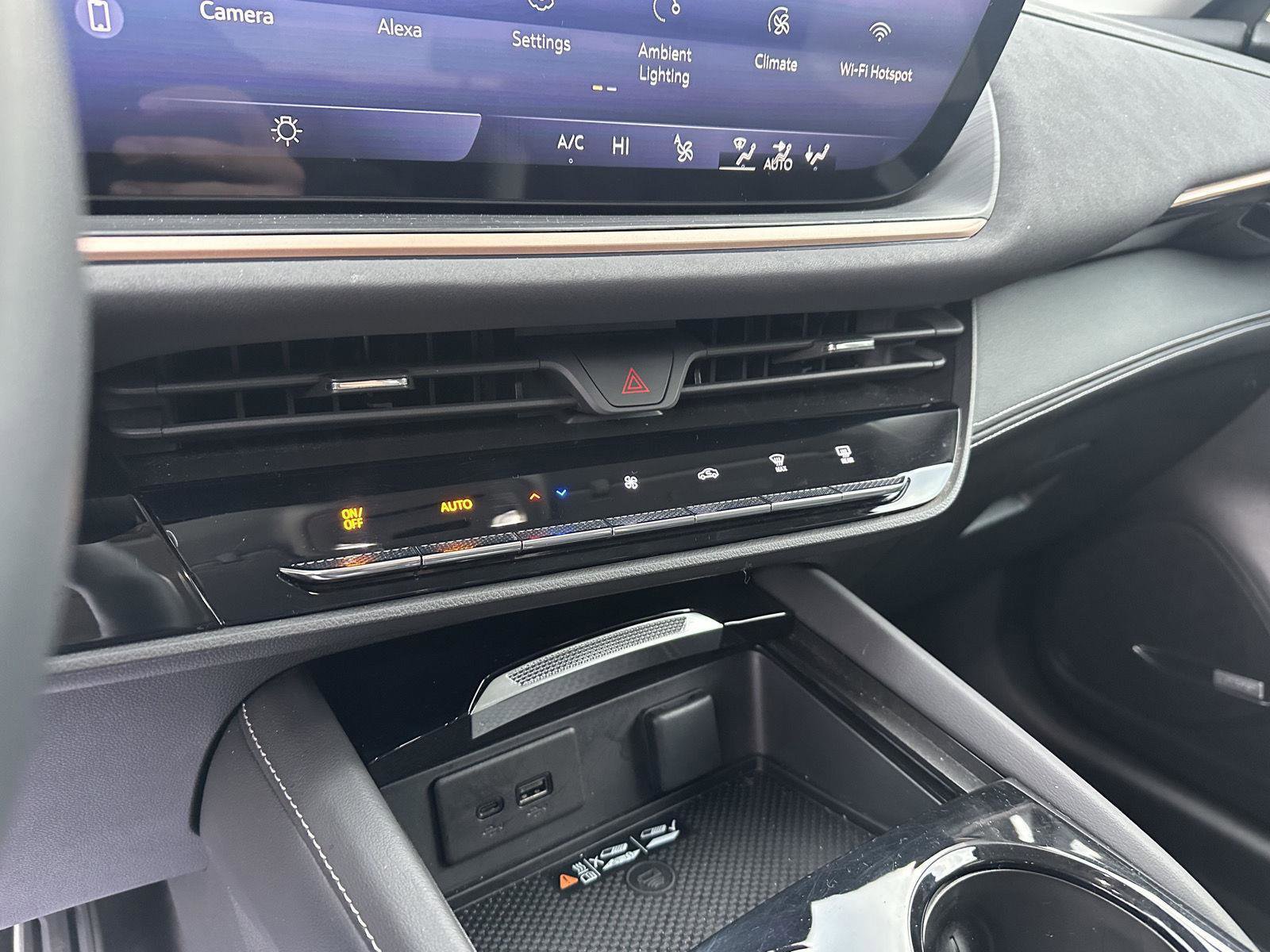 Used 2025 Buick Envision Sport Touring image 31