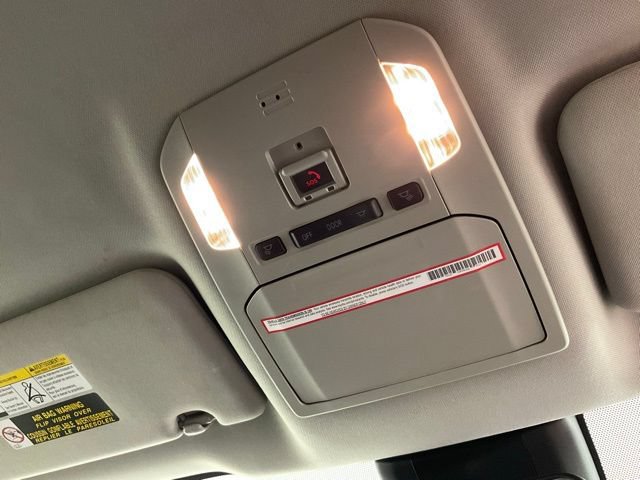 Used 2023 Toyota Highlander LE FWD image 22