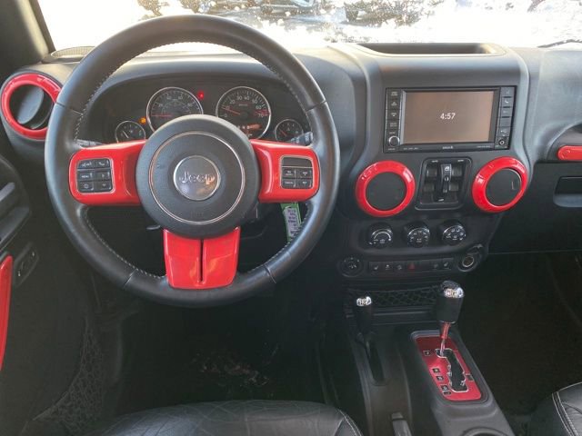 Used 2015 Jeep Wrangler Unlimited Rubicon image 8