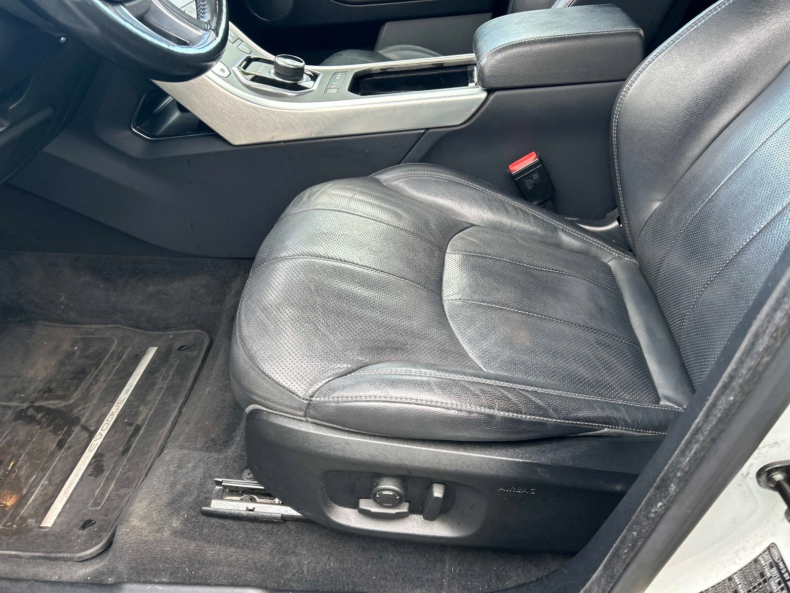 Used 2017 Land Rover Range Rover Evoque SE AWD/4WD image 22