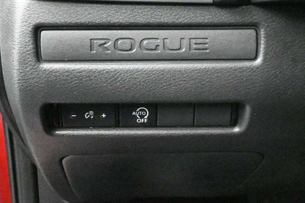 Used 2023 Nissan Rogue S FWD image 16