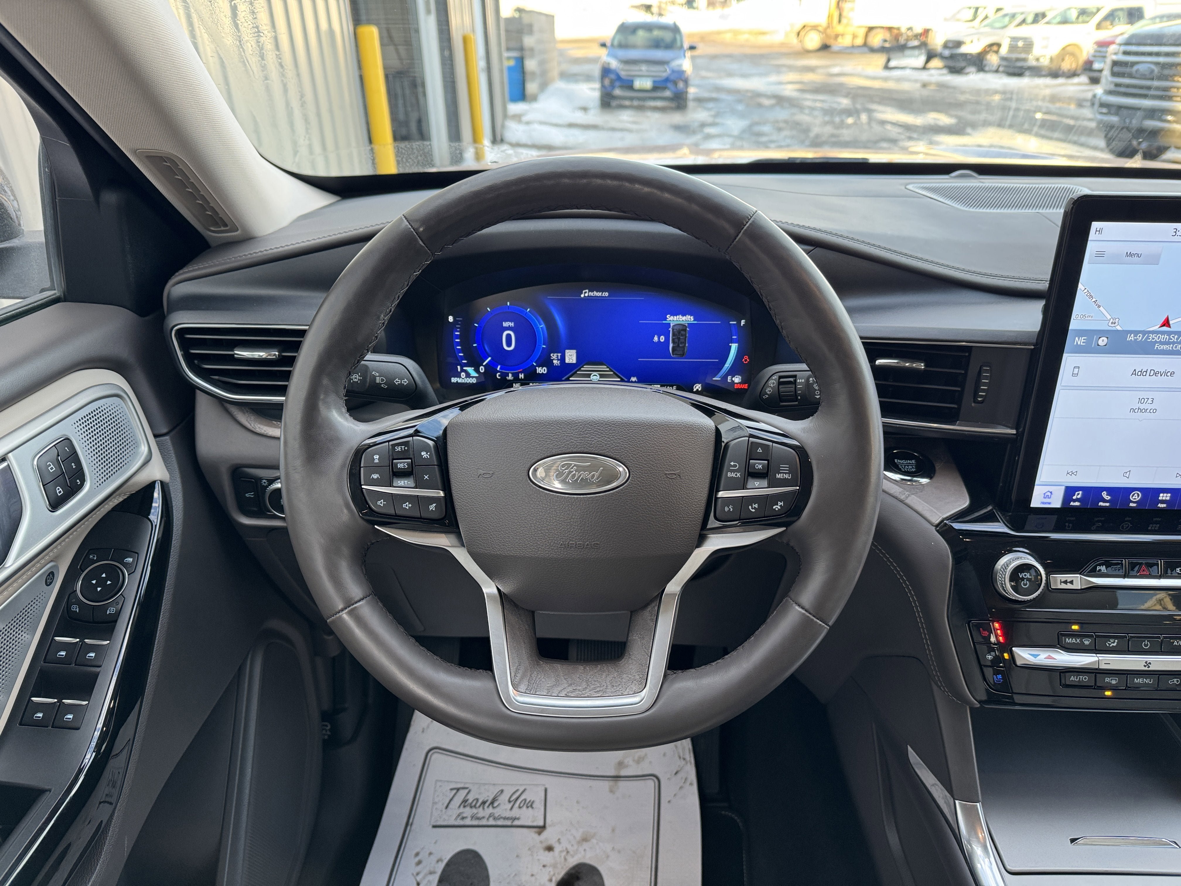 Used 2023 Ford Explorer Platinum w/ Premium Technology Package AWD/4WD image 10