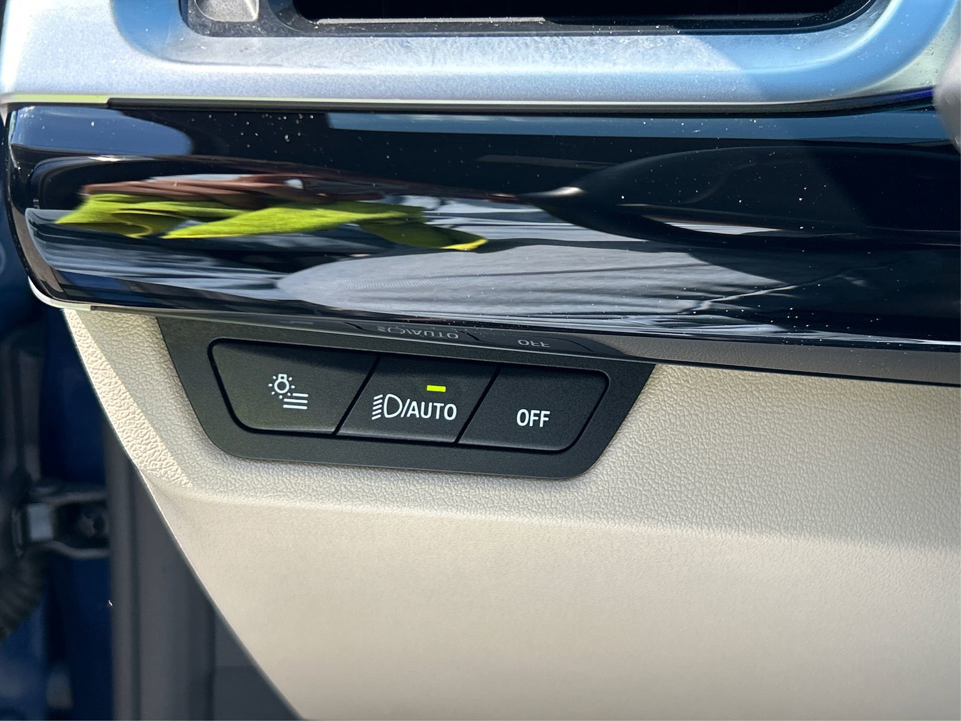 Used 2025 BMW X1 M35i w/ M Sport Professional Package image 22