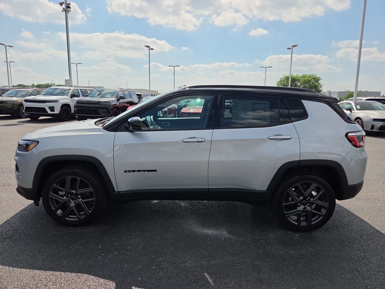 New 2026 Jeep Compass Limited w/ Sun, Sound & Navigation Group AWD/4WD image 4
