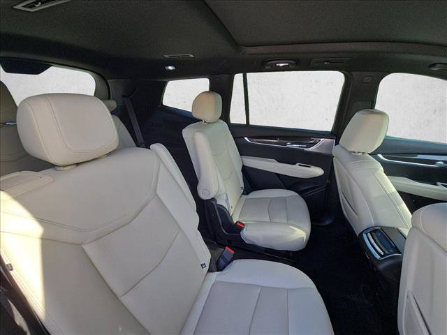Used 2023 Cadillac XT6 Sport w/ Technology Package AWD/4WD image 21