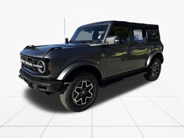 Used 2022 Ford Bronco Outer Banks image 3