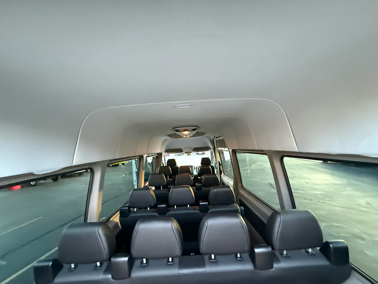 Used 2018 Mercedes-Benz Sprinter 2500 image 24