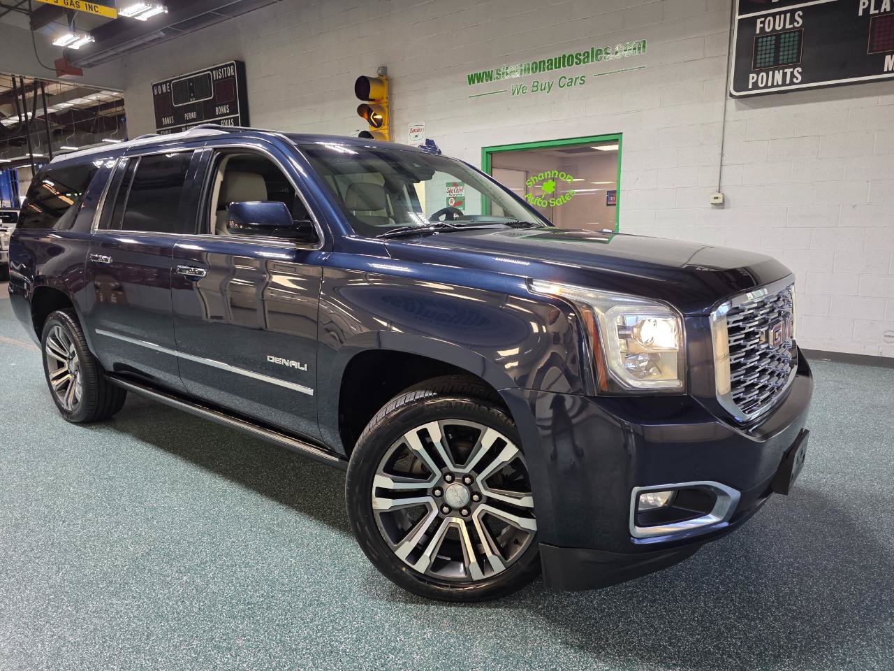 Used 2018 GMC Yukon XL Denali w/ Denali Ultimate Package AWD/4WD image 14