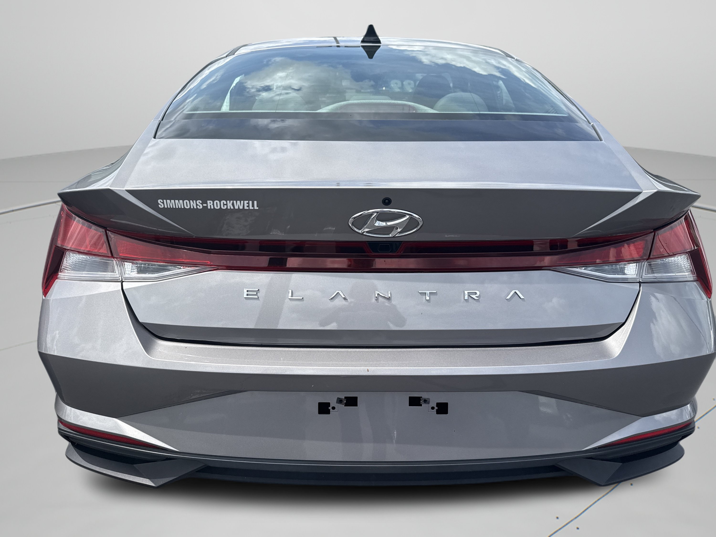 Used 2023 Hyundai Elantra SEL w/ Cargo Package FWD image 27