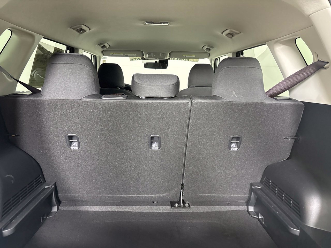 Used 2025 Kia Soul LX w/ LX Technology Package FWD image 24