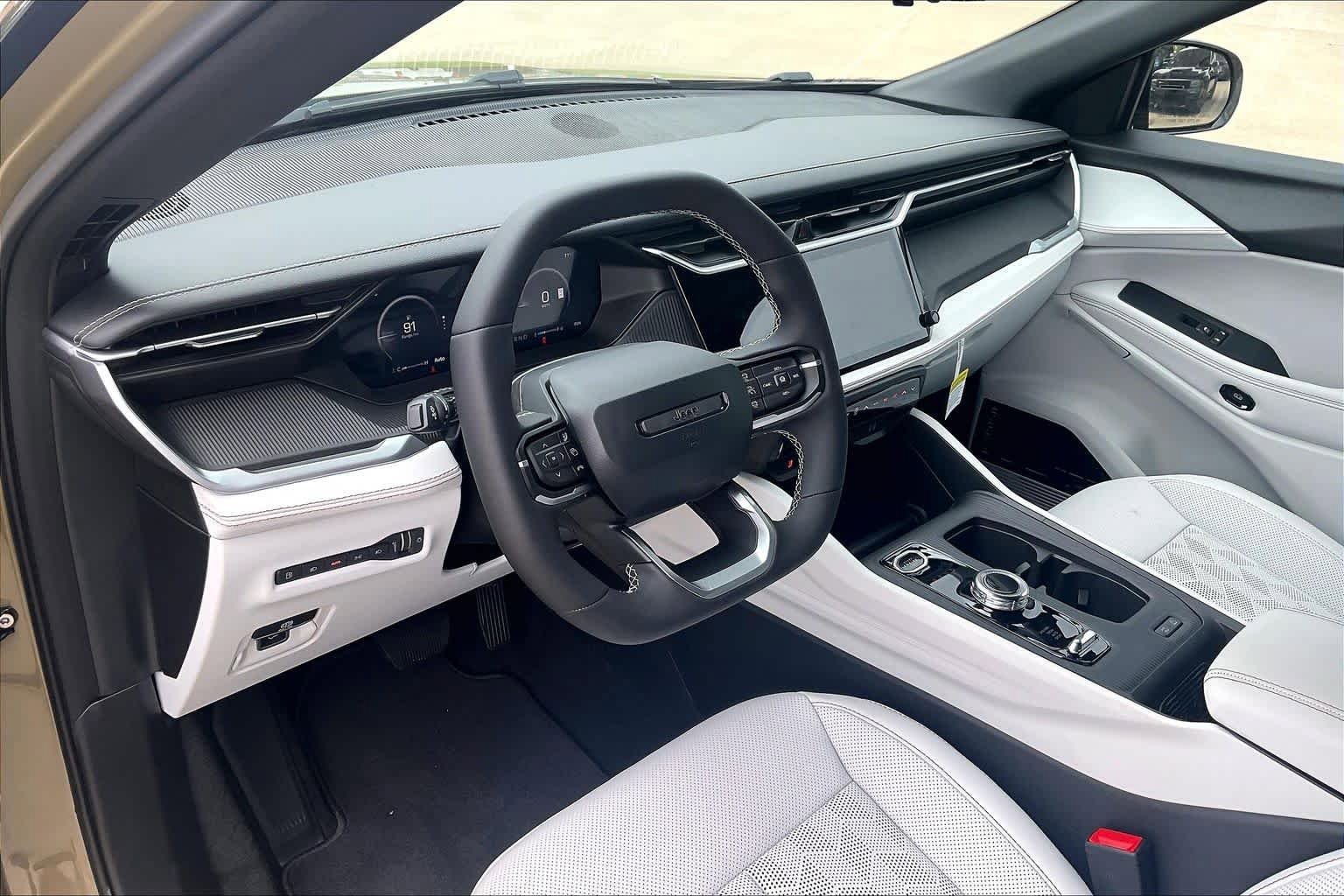New 2026 Jeep Cherokee Overland w/ Advanced Pro Tech Group AWD/4WD image 8