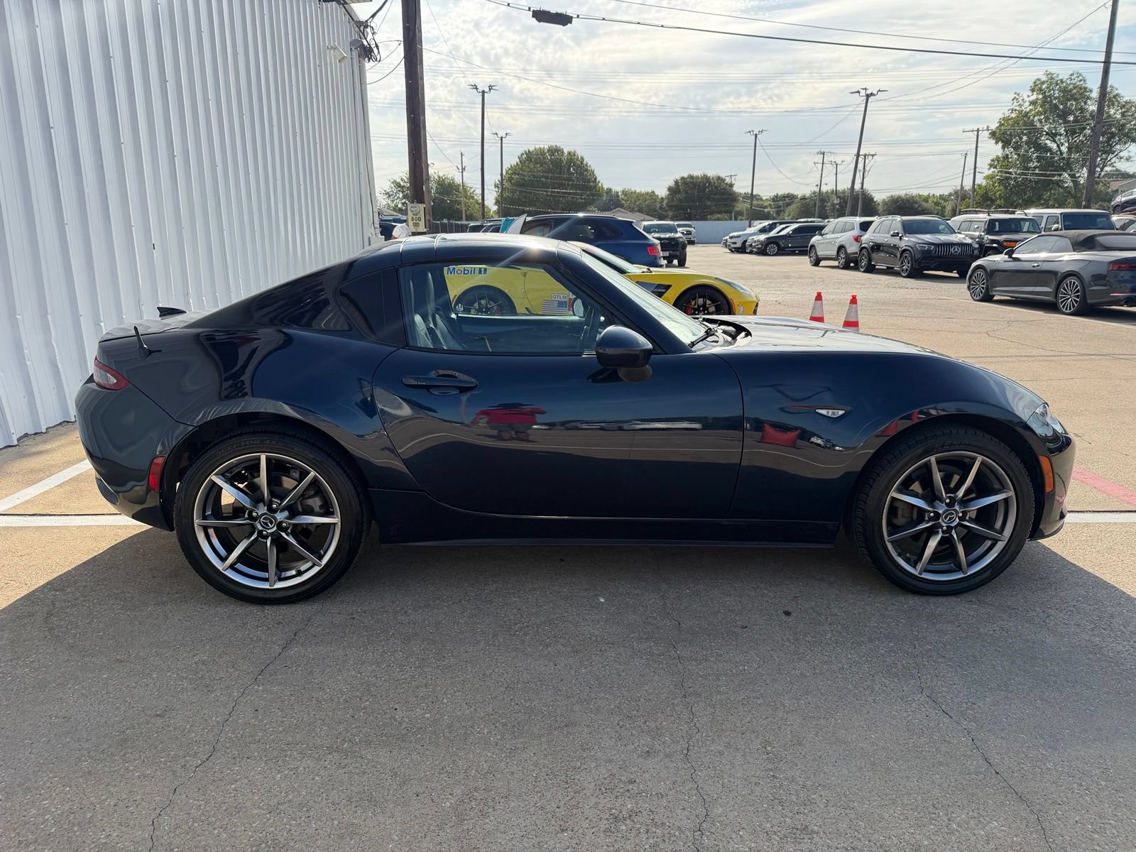 Used 2021 MAZDA MX-5 Miata RF Grand Touring RWD image 6
