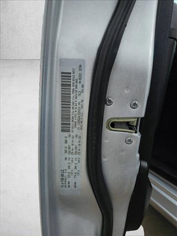 Used 2018 RAM 1500 Classic SLT image 26