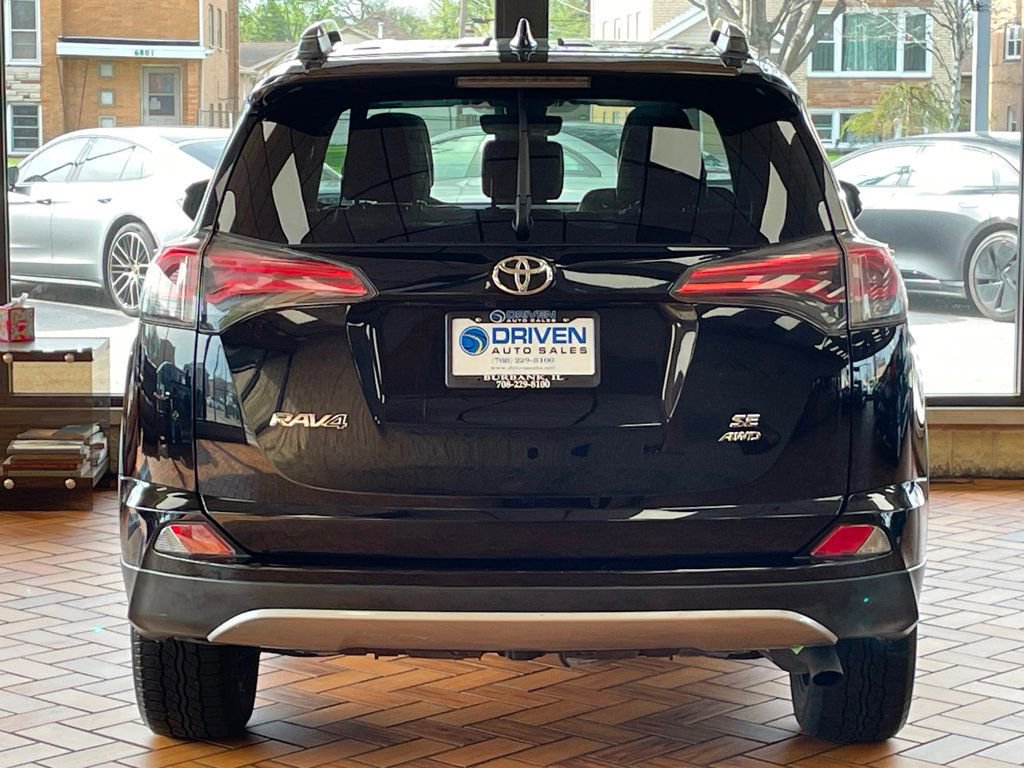 Used 2018 Toyota RAV4 SE w/ Power Extra Value Package AWD/4WD image 9