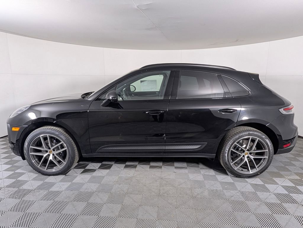 New 2026 Porsche Macan image 2
