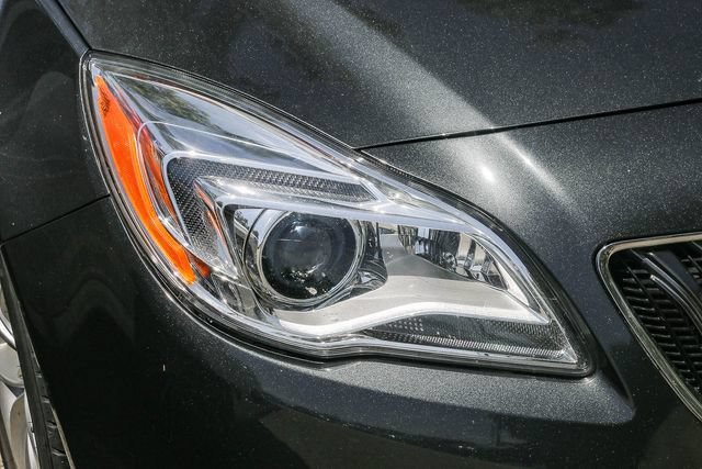 Used 2017 Buick Regal Premium w/ Driver Confidence Package #1 FWD image 6