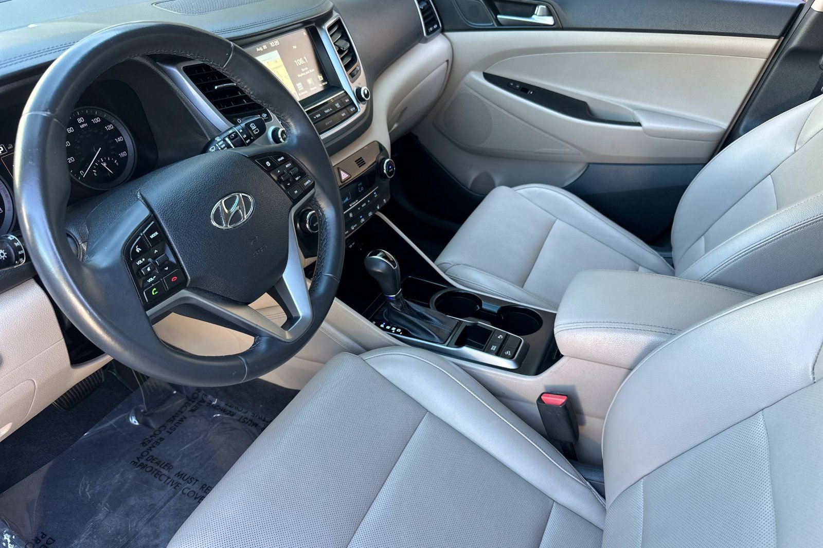 Used 2016 Hyundai Tucson Limited w/ Option Group 03 FWD image 10