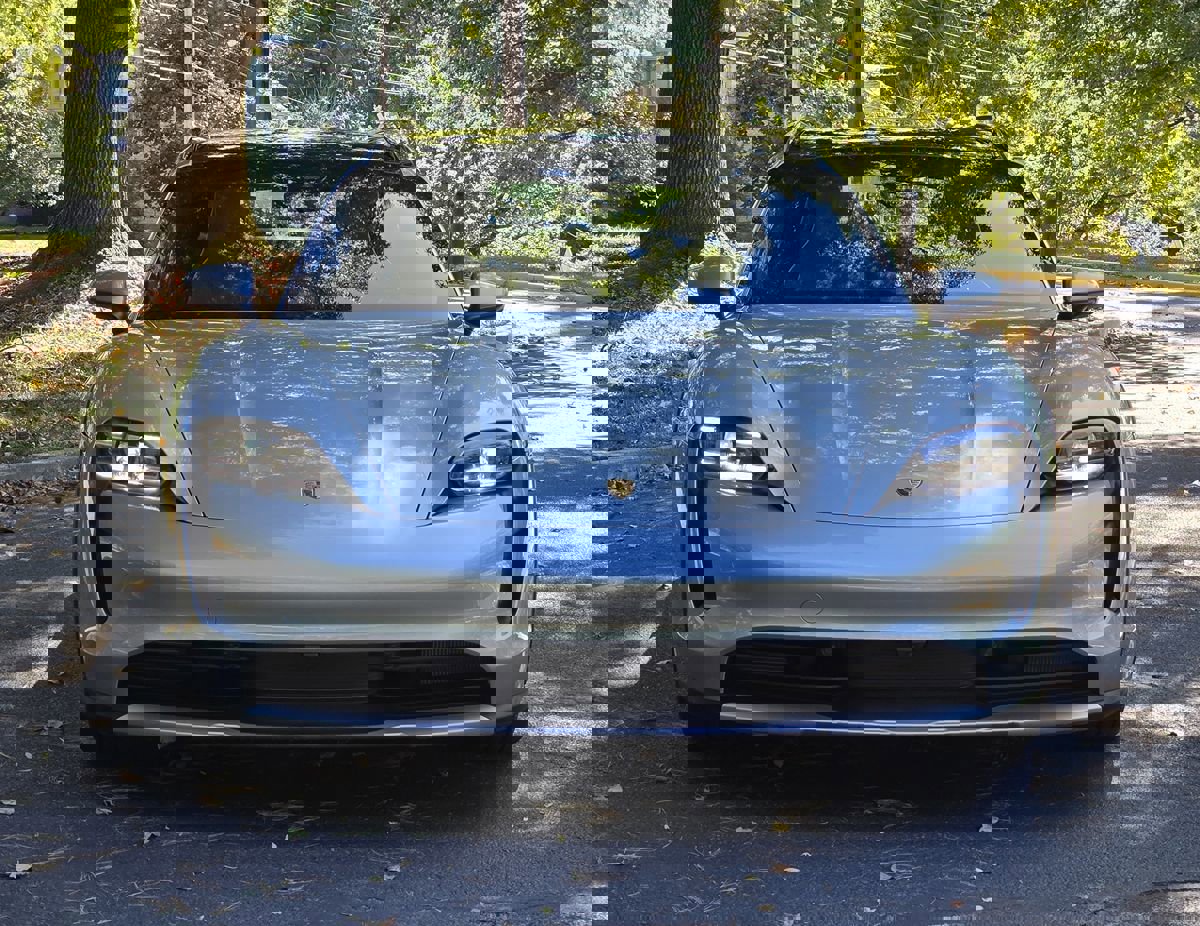 Used 2023 Porsche Taycan 4 Cross Turismo w/ Premium Package image 10