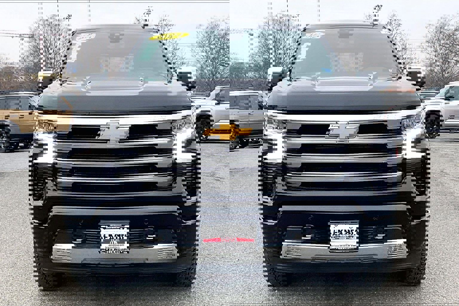 Used 2024 Chevrolet Silverado 1500 High Country w/ Z71 Off-Road Package image 3