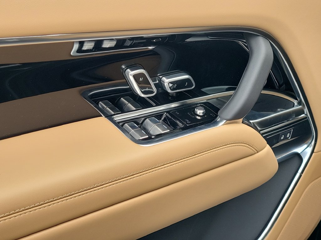 New 2027 Land Rover Range Rover SE AWD/4WD image 24