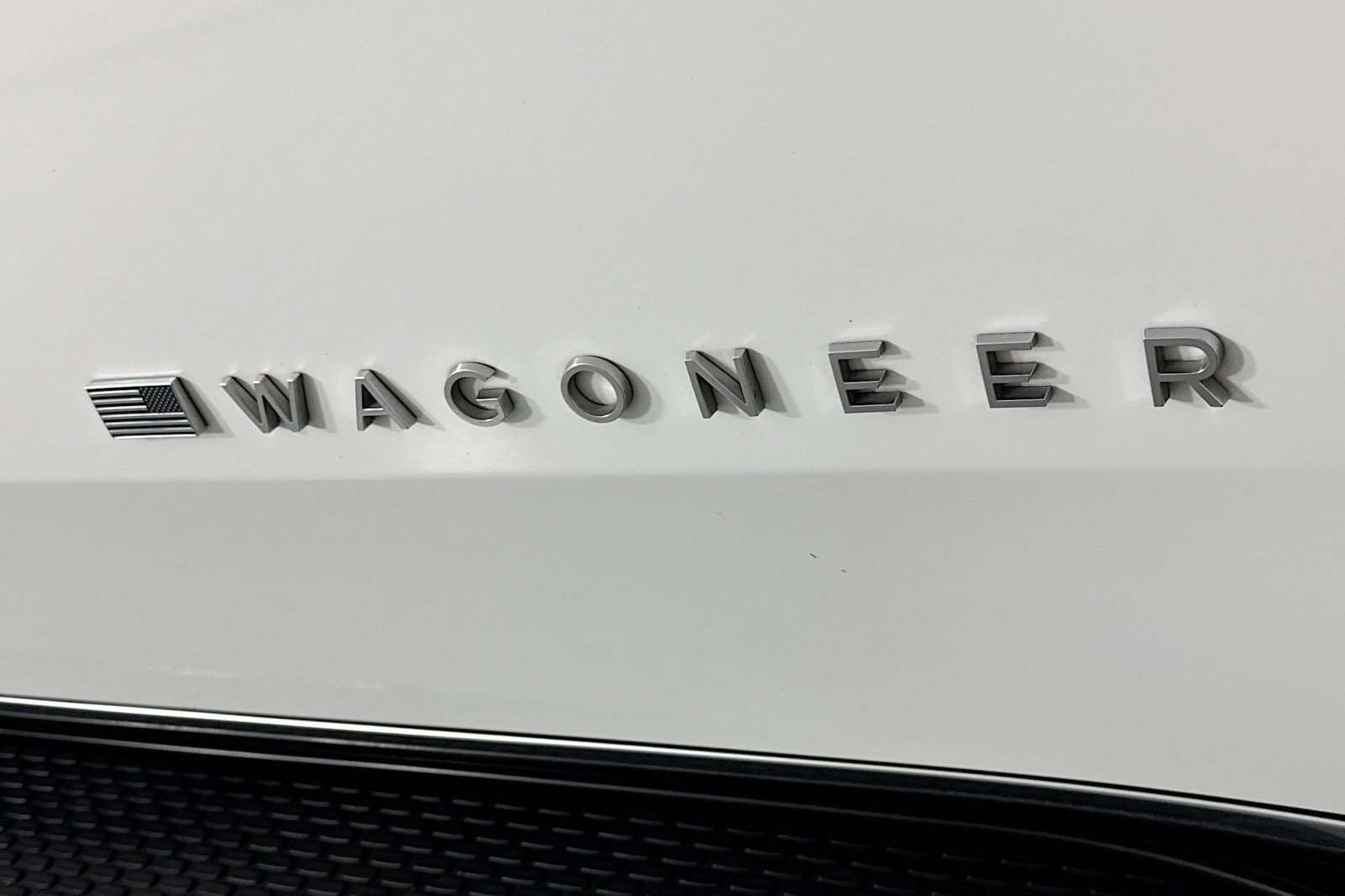 Used 2024 Jeep Wagoneer Series III AWD/4WD image 9