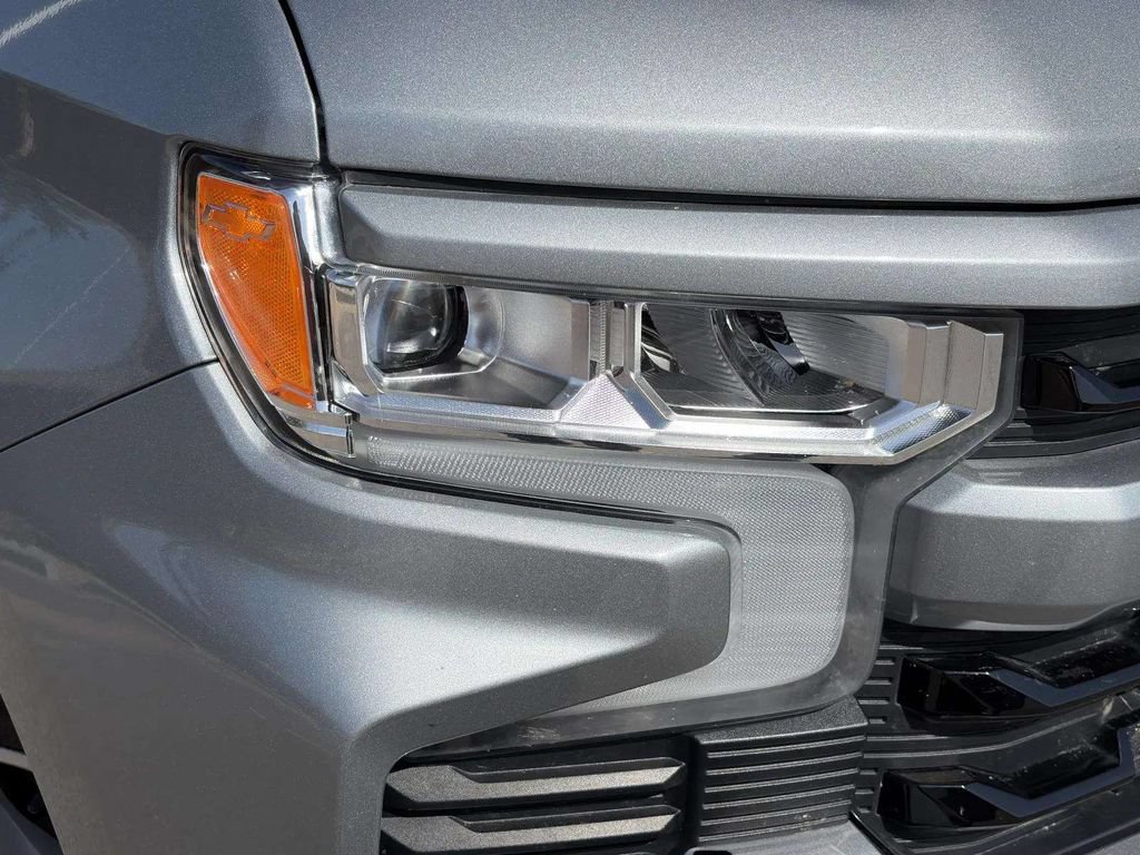 Used 2026 Chevrolet Silverado 1500 RST RWD image 29