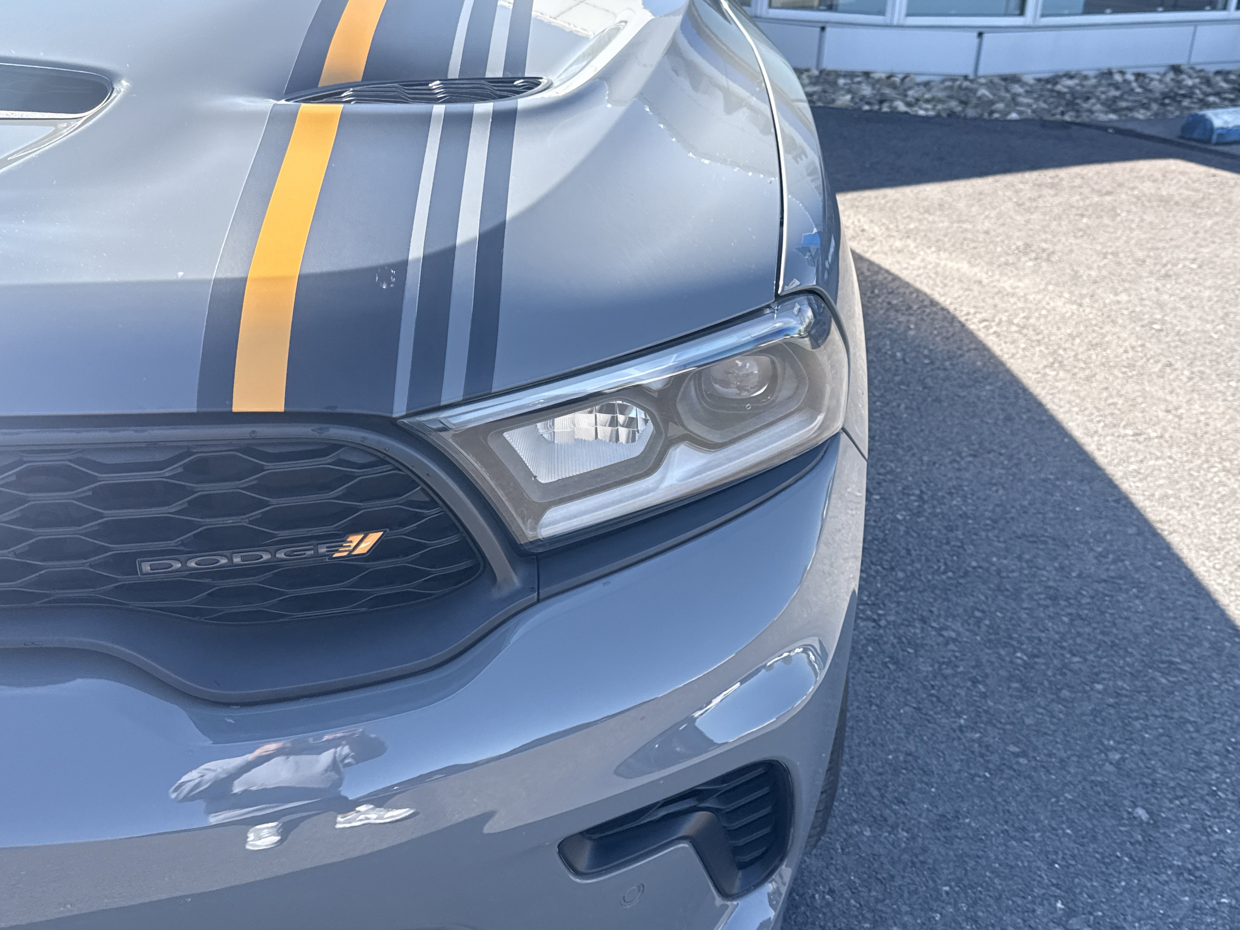 Used 2023 Dodge Durango R/T w/ Hemi Orange Plus Package AWD/4WD image 9