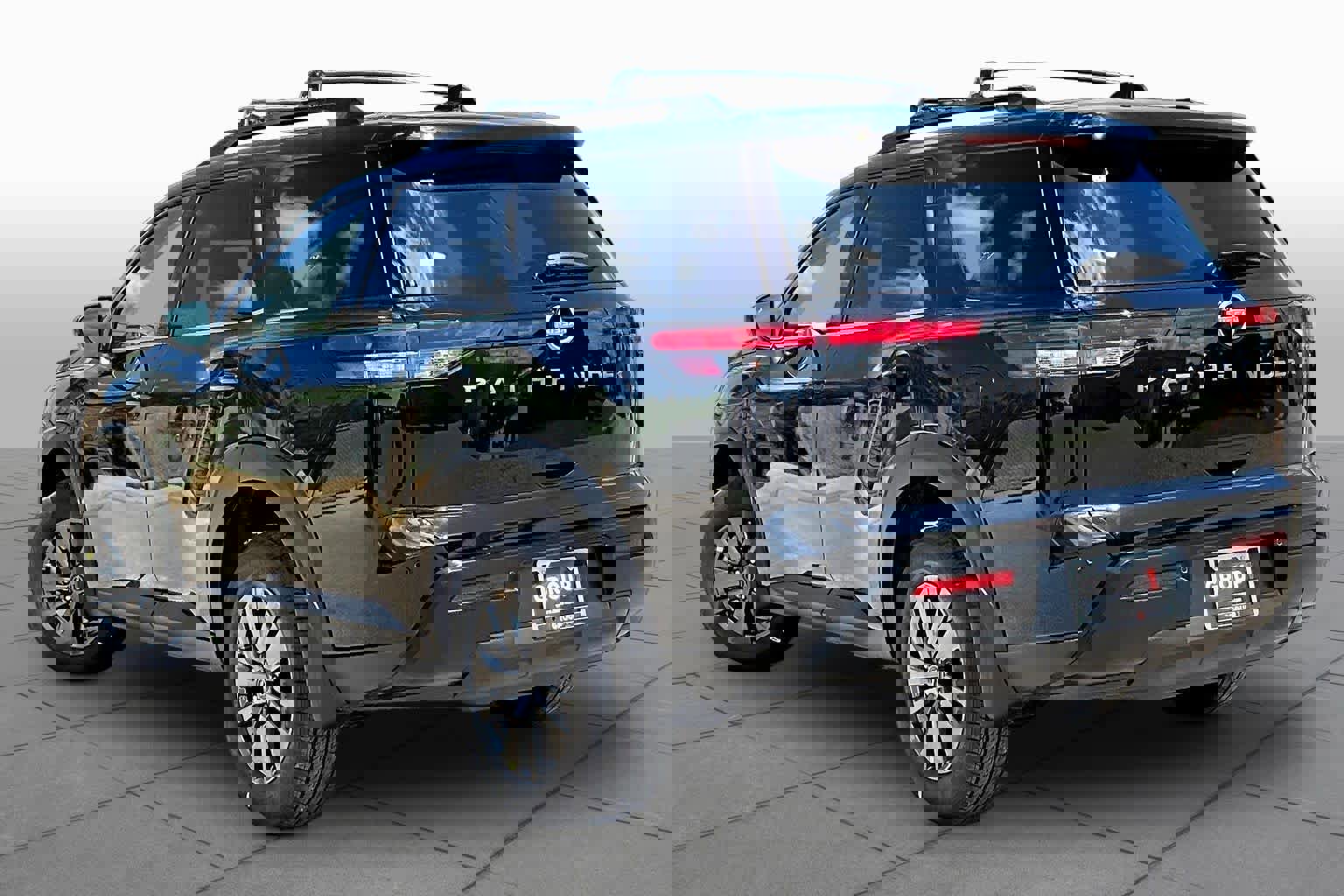 New 2026 Nissan Pathfinder SV image 7