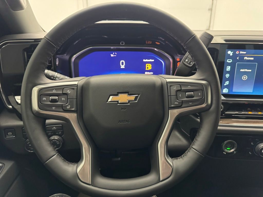 Used 2024 Chevrolet Silverado 1500 LT image 17
