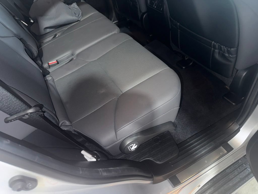 Used 2019 Lexus GX 460 w/ Navigation Package AWD/4WD image 17