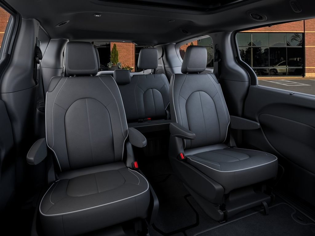 New 2026 Chrysler Pacifica Limited w/ S Appearance Package AWD/4WD image 15