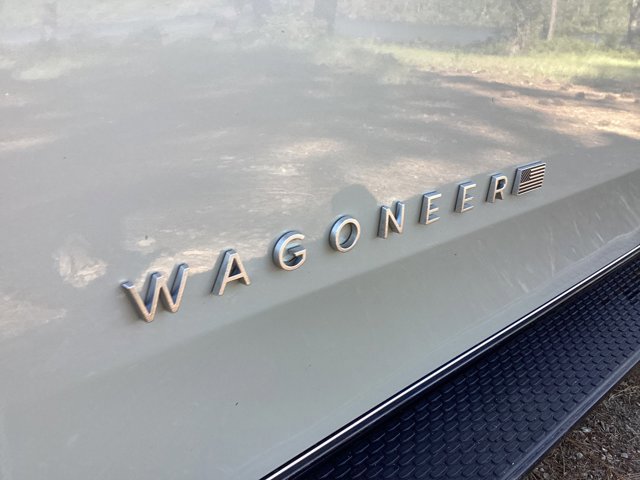 Used 2022 Jeep Wagoneer Series I w/ Premium Group I image 13