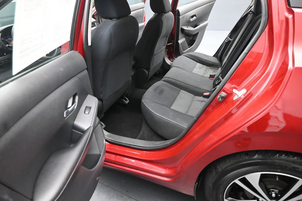 Used 2021 Nissan Sentra SV FWD image 16