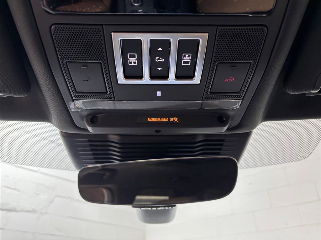 New 2026 Land Rover Discovery Limited Edition image 12