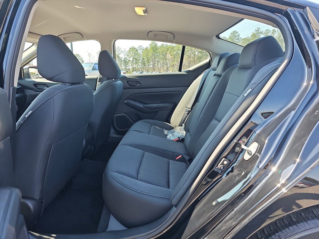 Used 2025 Nissan Altima 2.5 S image 18