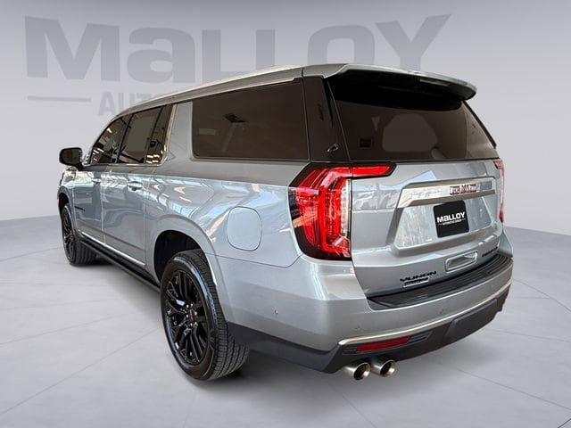 Used 2024 GMC Yukon XL Denali w/ Advanced Technology Package AWD/4WD image 3