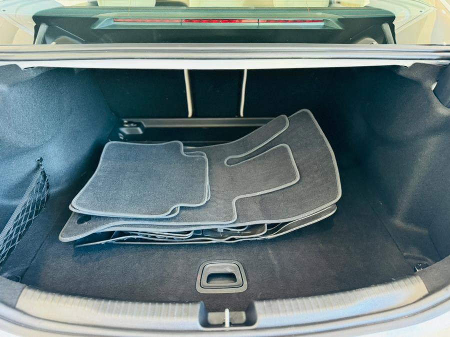 Used 2025 Mercedes-Benz C 300 4MATIC Sedan image 7